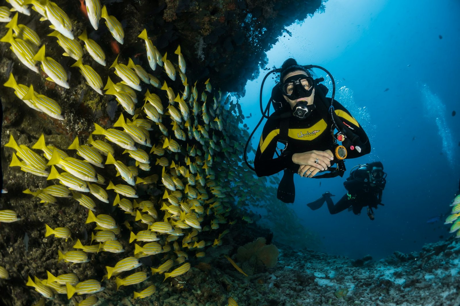 Underwater commercial diving operations